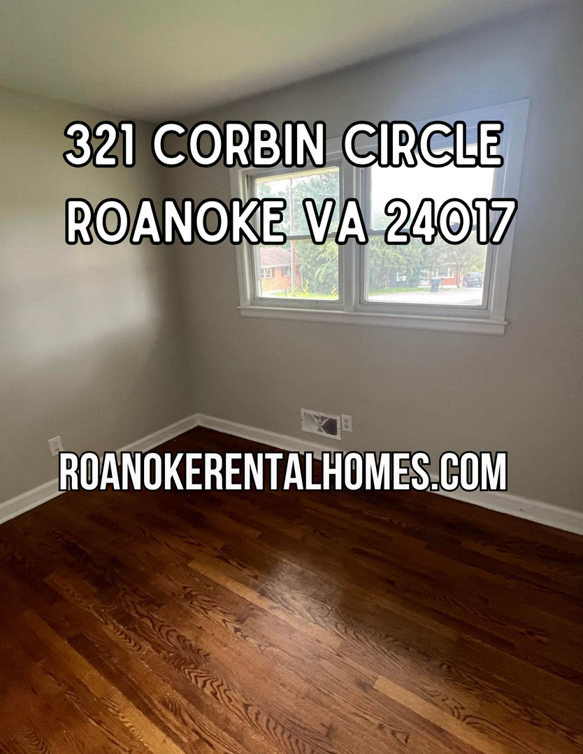 Roanoke House: 321 Corbin Circle NW