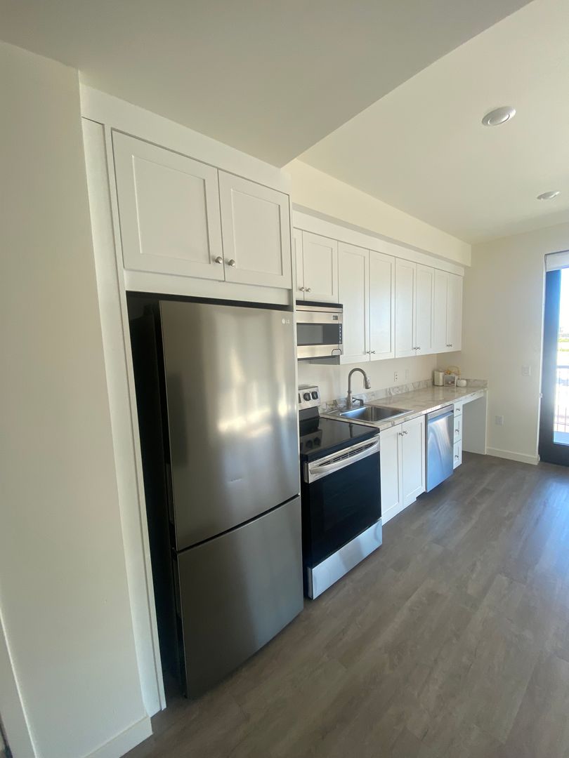 San Diego Apartment: 3066 North Park Way