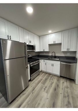 Spacious 2 Bed / 1 Bath in the Heart of North Park ✨ – photo 1