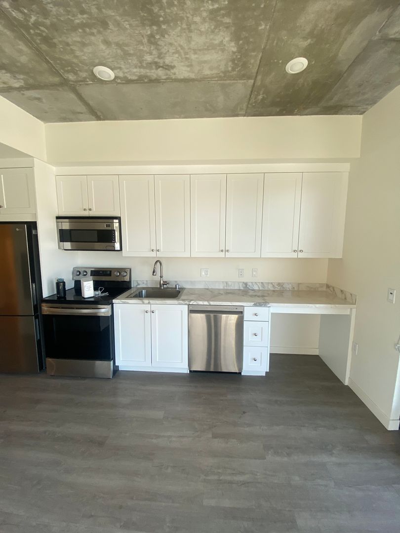 San Diego Apartment: 3066 North Park Way