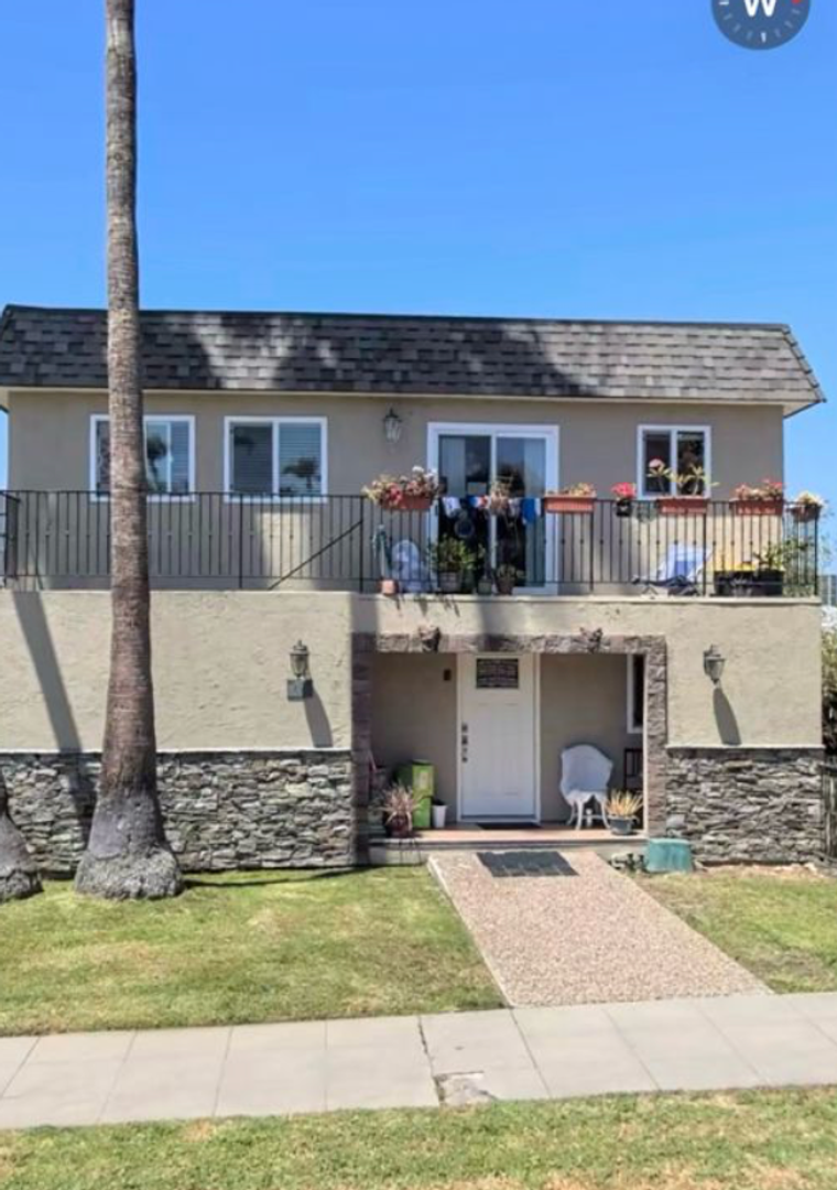 San Diego Apartment: 3674 Villa Terrace