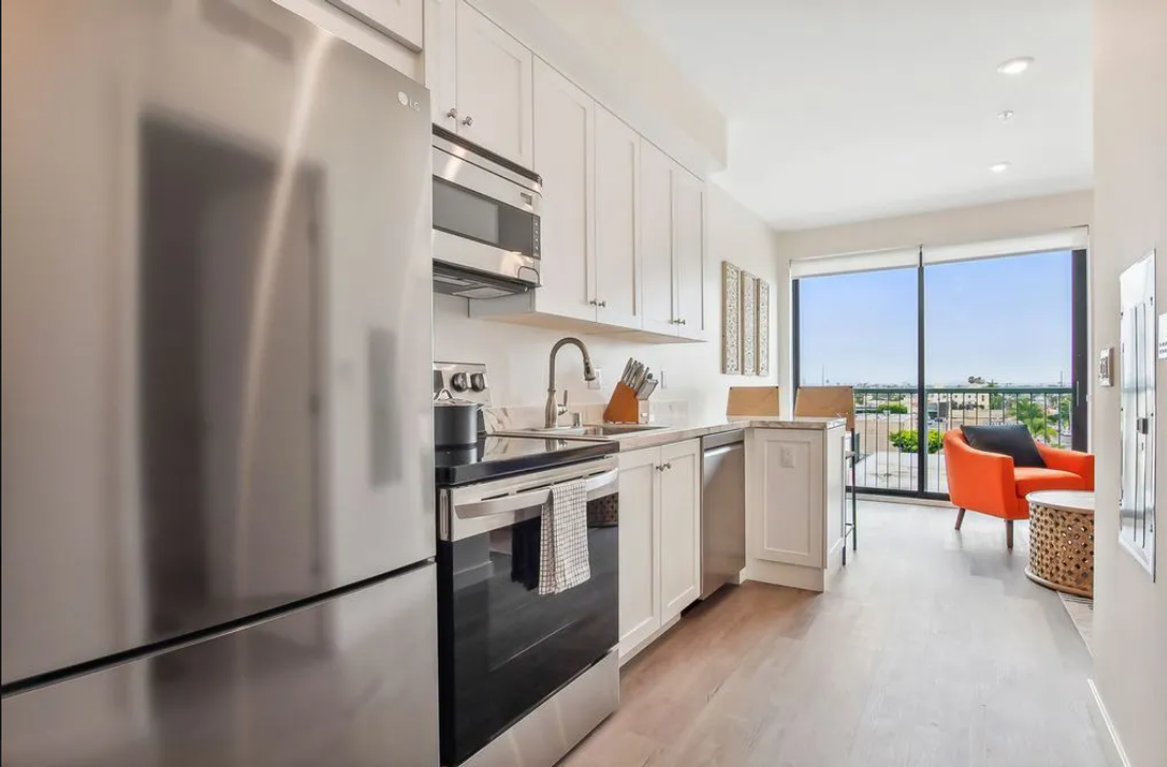 San Diego Apartment: 3066 North Park Way