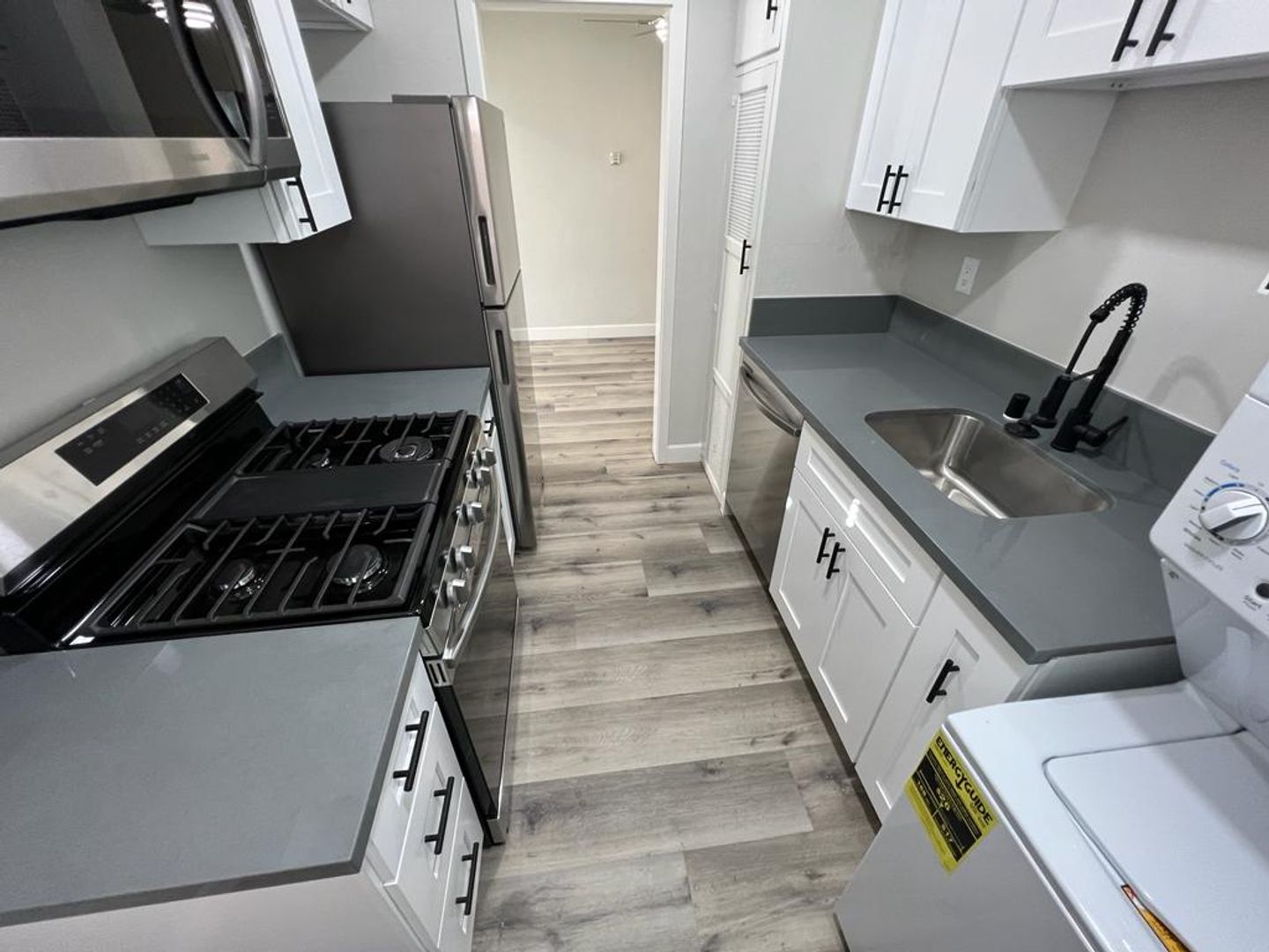 San Diego Apartment: 3946-3950 Mississippi Street