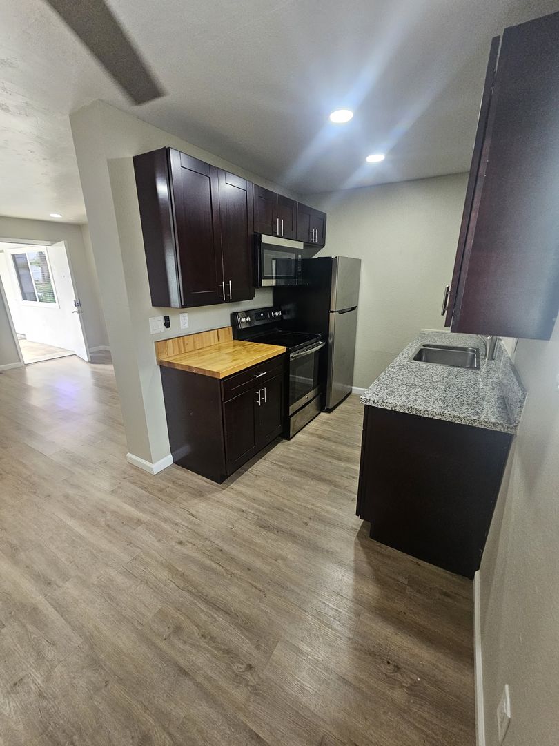 San Diego Apartment: 3928 Alabama Street