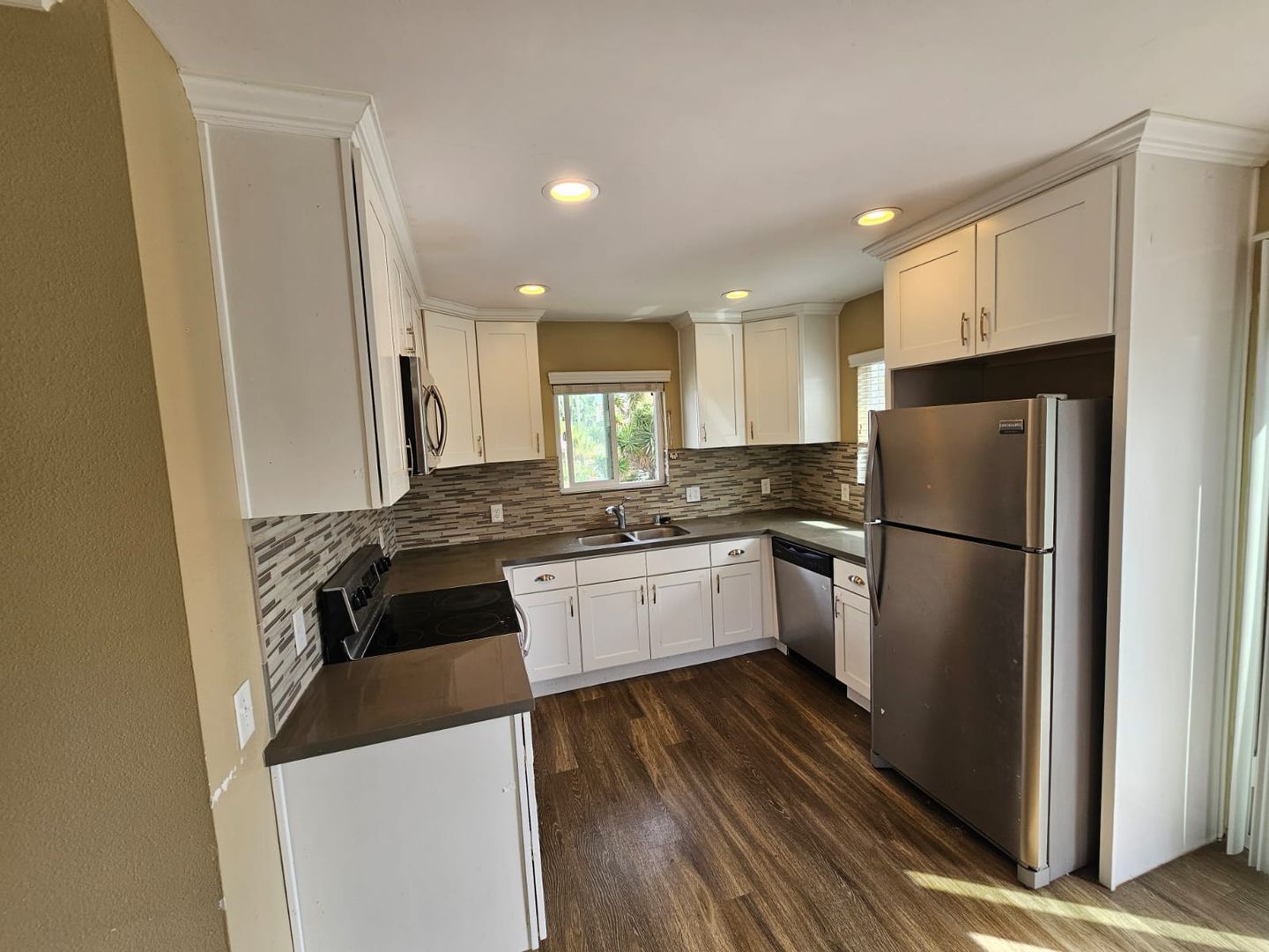 San Diego Apartment: 3674 Villa Terrace