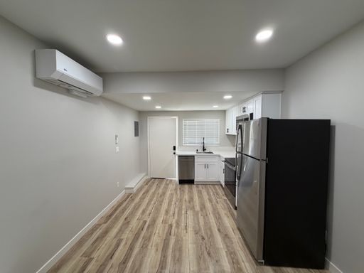 ✨ Newly Renovated Studio in a Prime San Diego Location – photo 1