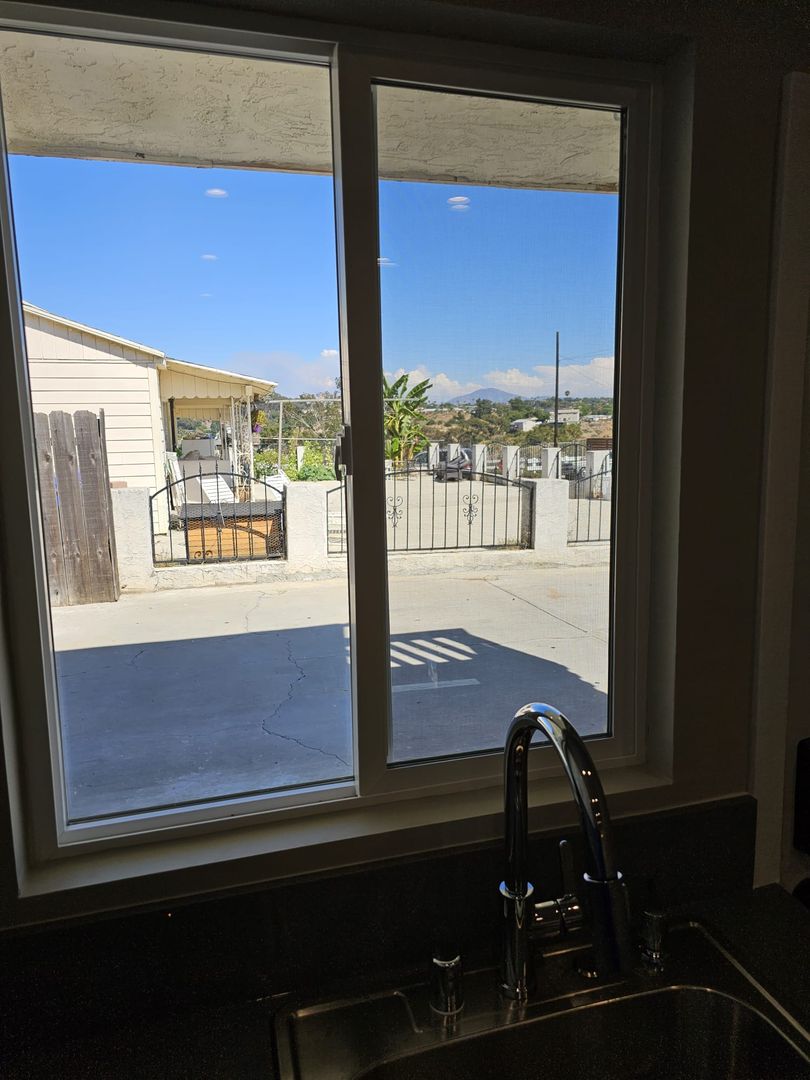 San Diego Apartment: 5358 Wightman Street