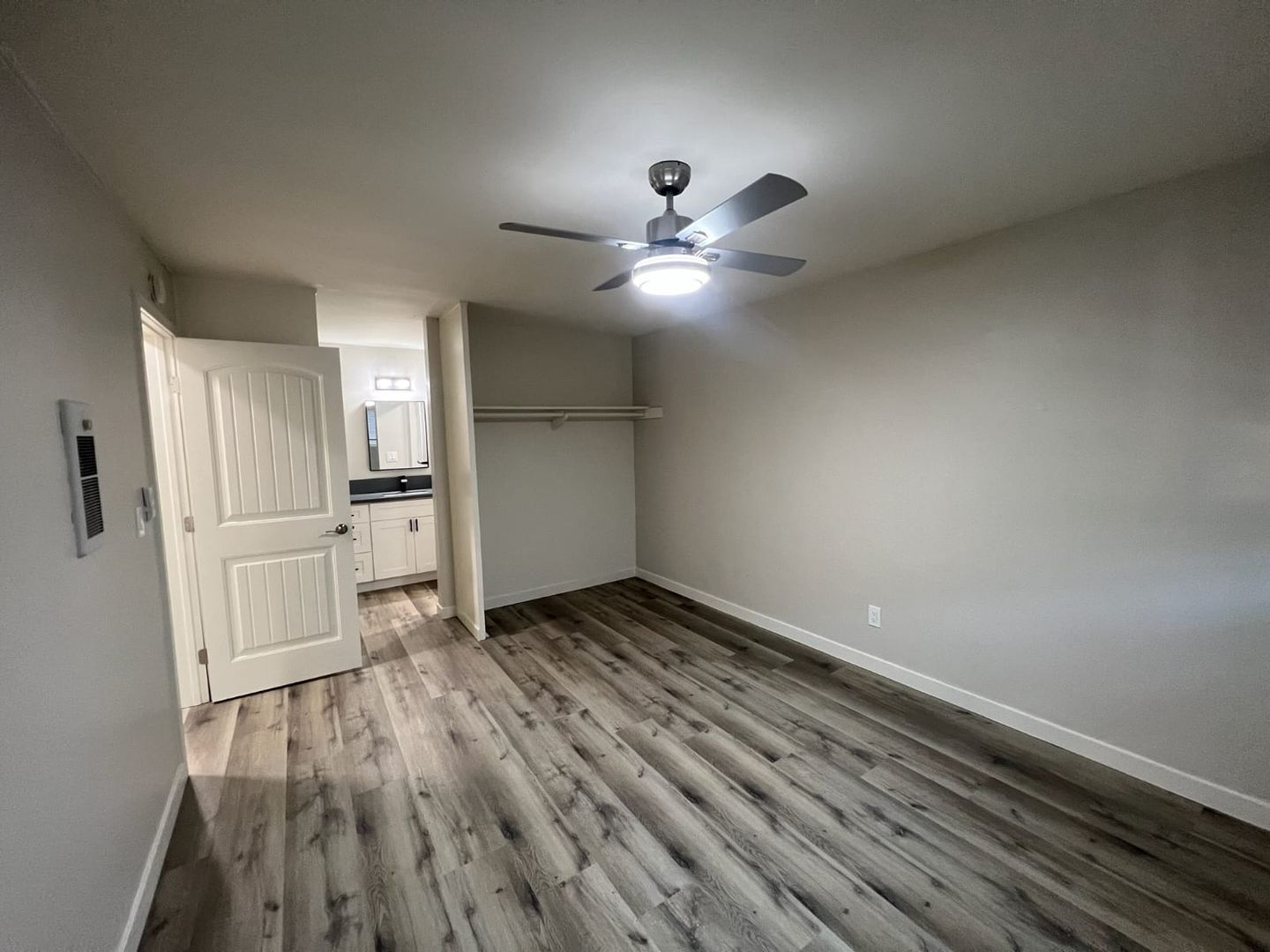 San Diego Apartment: 2120 Mission Avenue