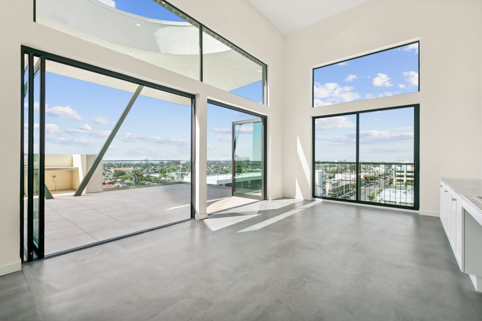 San Diego Apartment: 3066 North Park Way