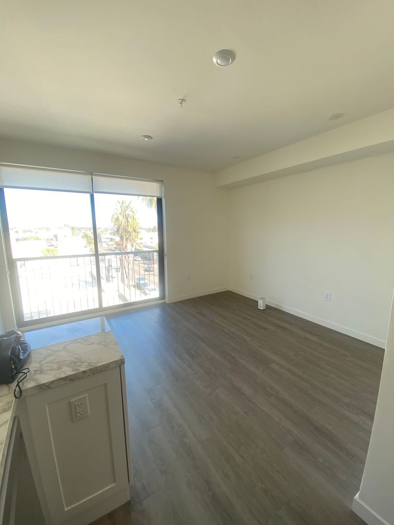 San Diego Apartment: 3066 North Park Way