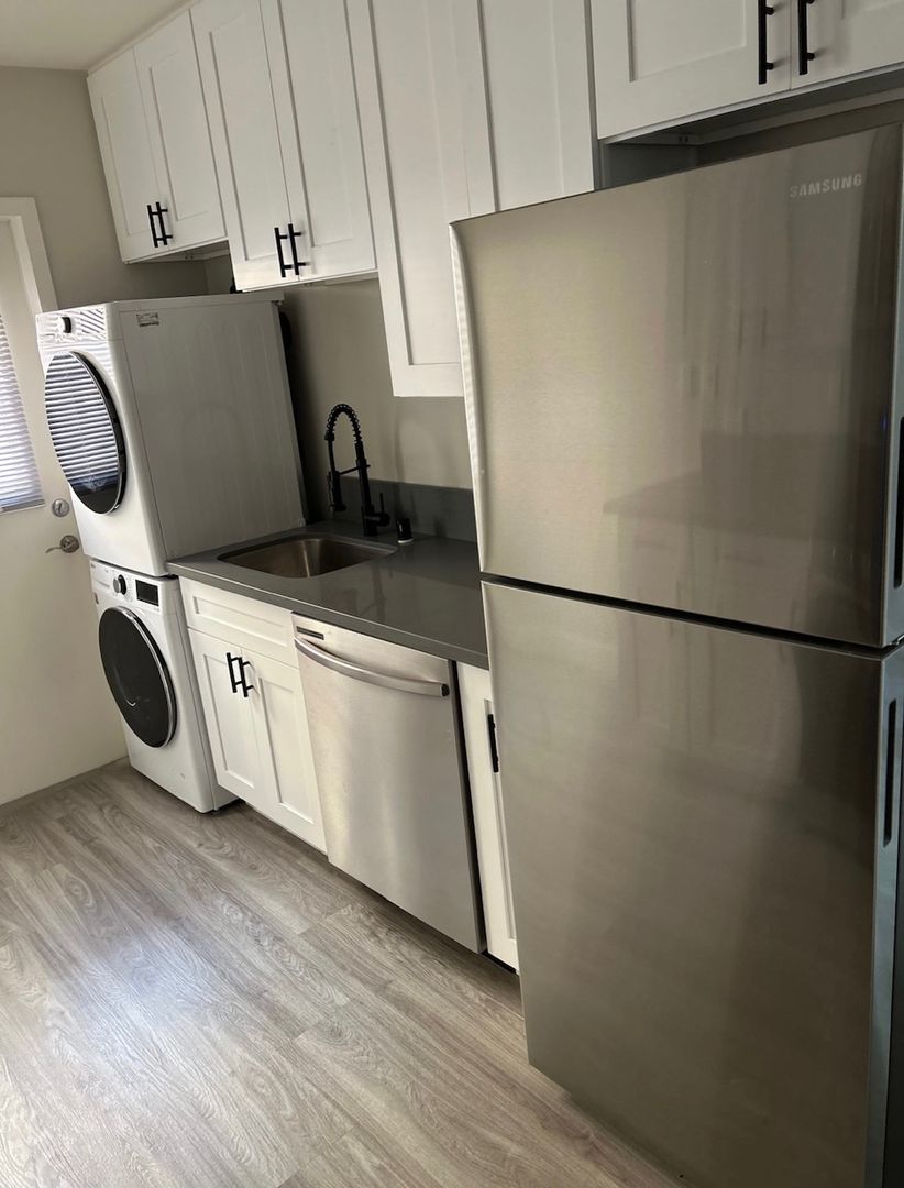 San Diego Apartment: 4067-4079 Normal Street