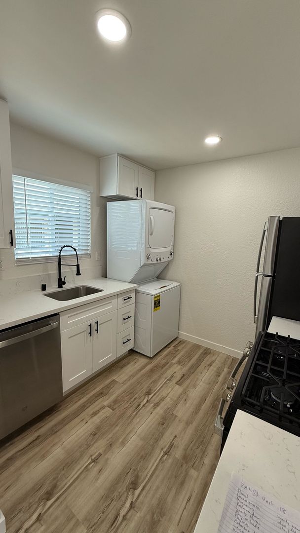 San Diego Apartment: 4377 Idaho Street