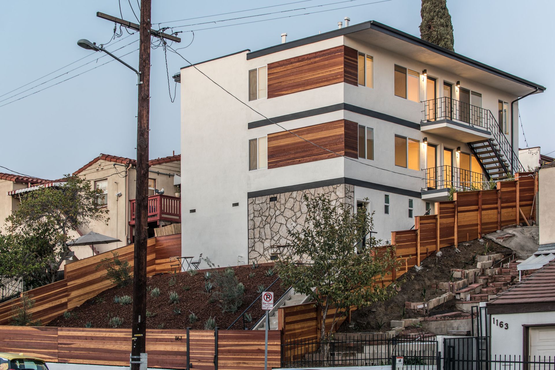 Los Angeles Apartment: 1167 Bellevue Ave.