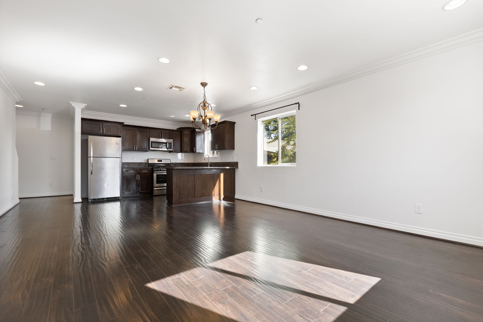 Los Angeles Condo: 1534 N Soto St