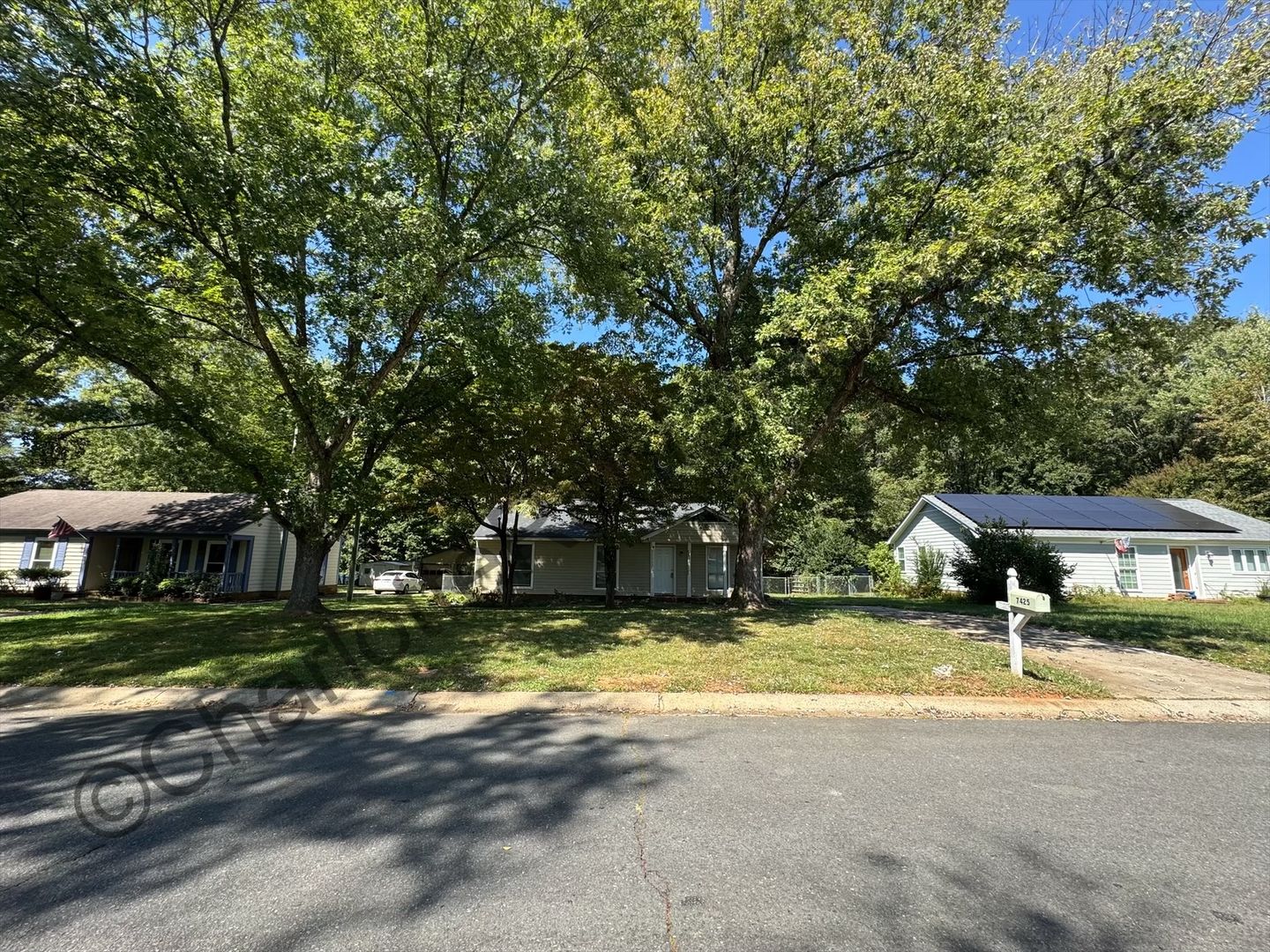 Mint Hill House: 7425 Lancashire Dr