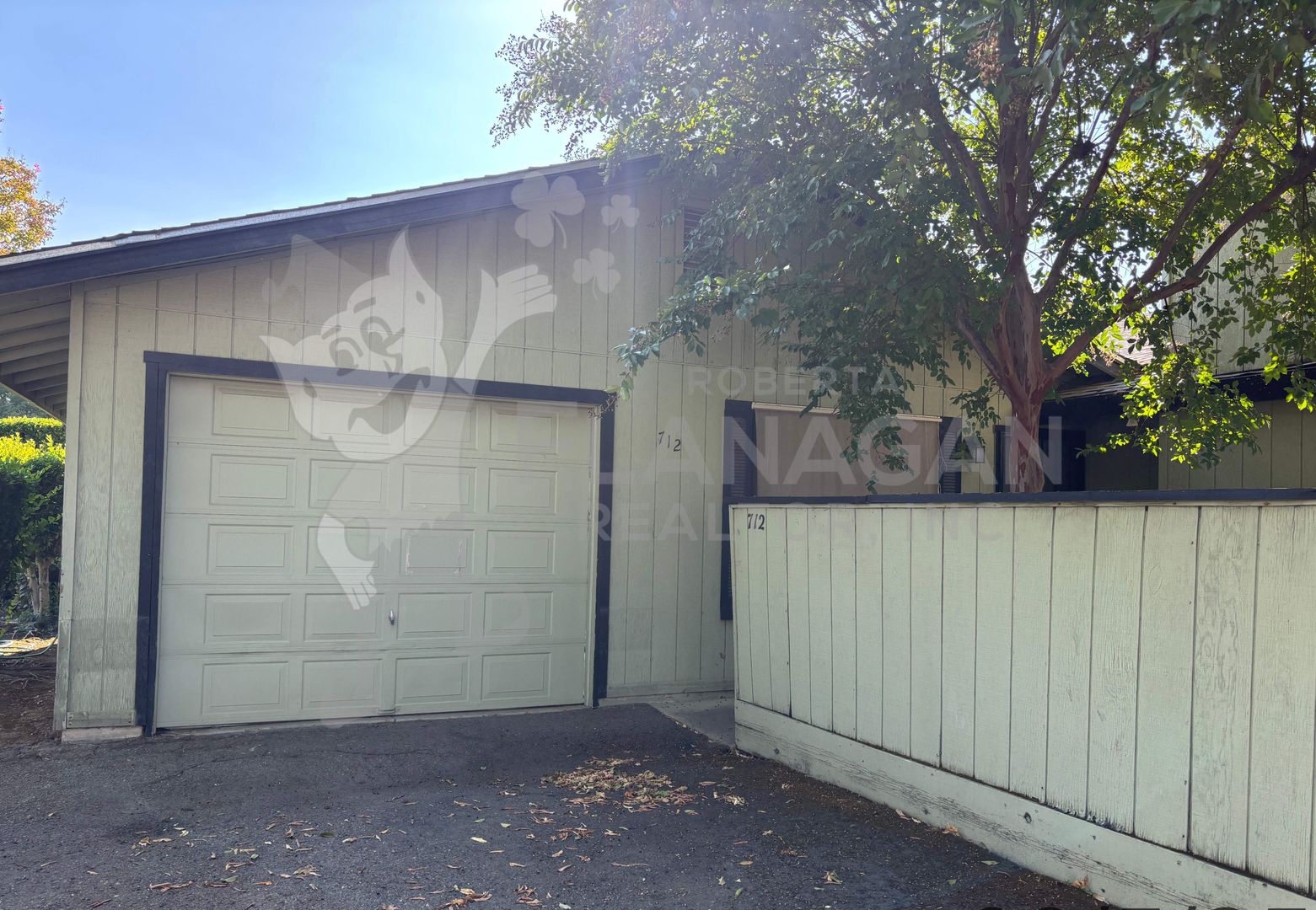 Merced Apartment: 712 W. Yosemite Avenue***