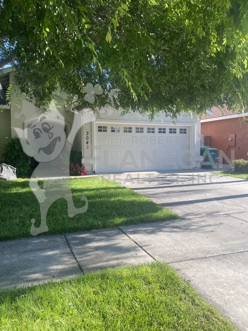 Merced House: 3042 Bea Drive