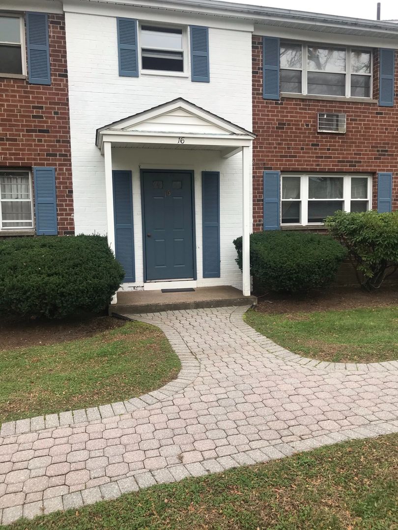 Rocky Hill Condo: 16A Colonial Drive