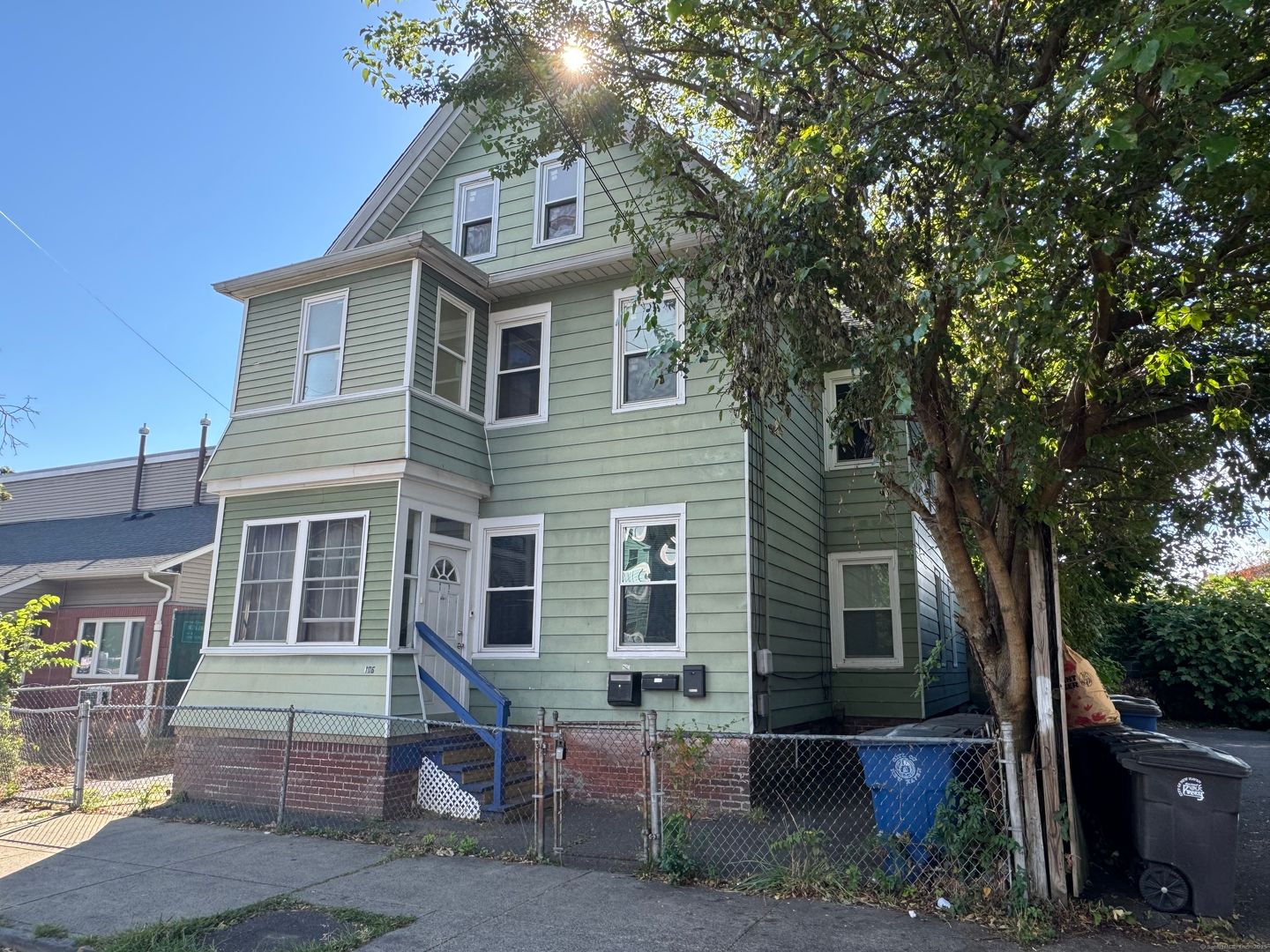 New Haven Apartment: 106 Day Street