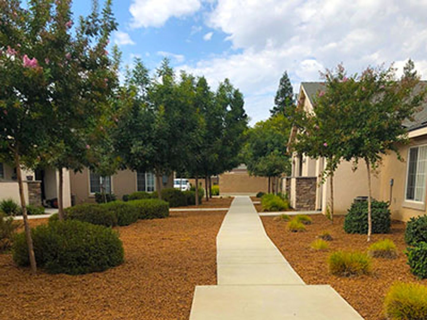 CLOVIS Apartment: 102 N. FOWLER AVE.