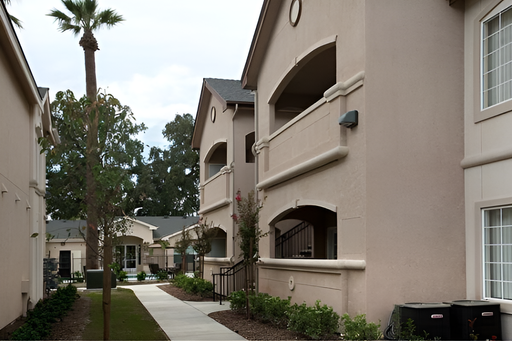 Beautiful 2 Bedroom, 1 Bath in Lemoore!