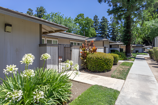 Spacious 2 Bedroom, 1 Bath – photo 1