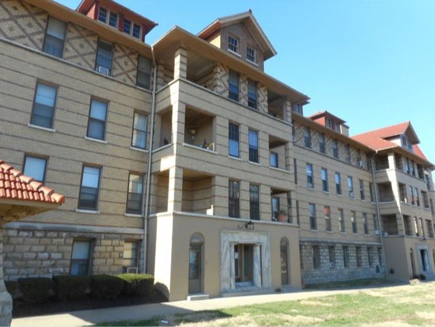 Louisville Apartment: 2014 Cherokee Parkway