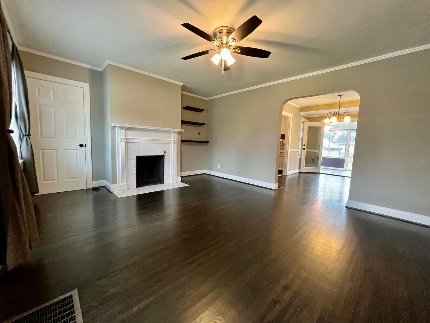 Louisville House: 3922 Grandview Avenue