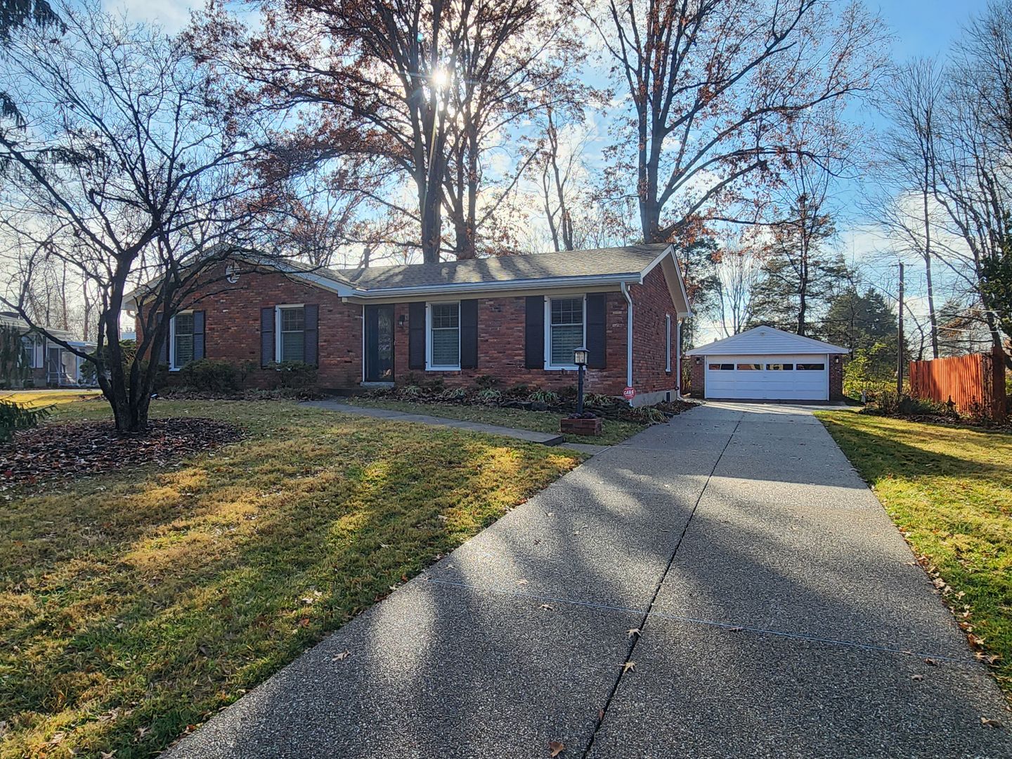 Louisville House: 2428 Merriwood Drive