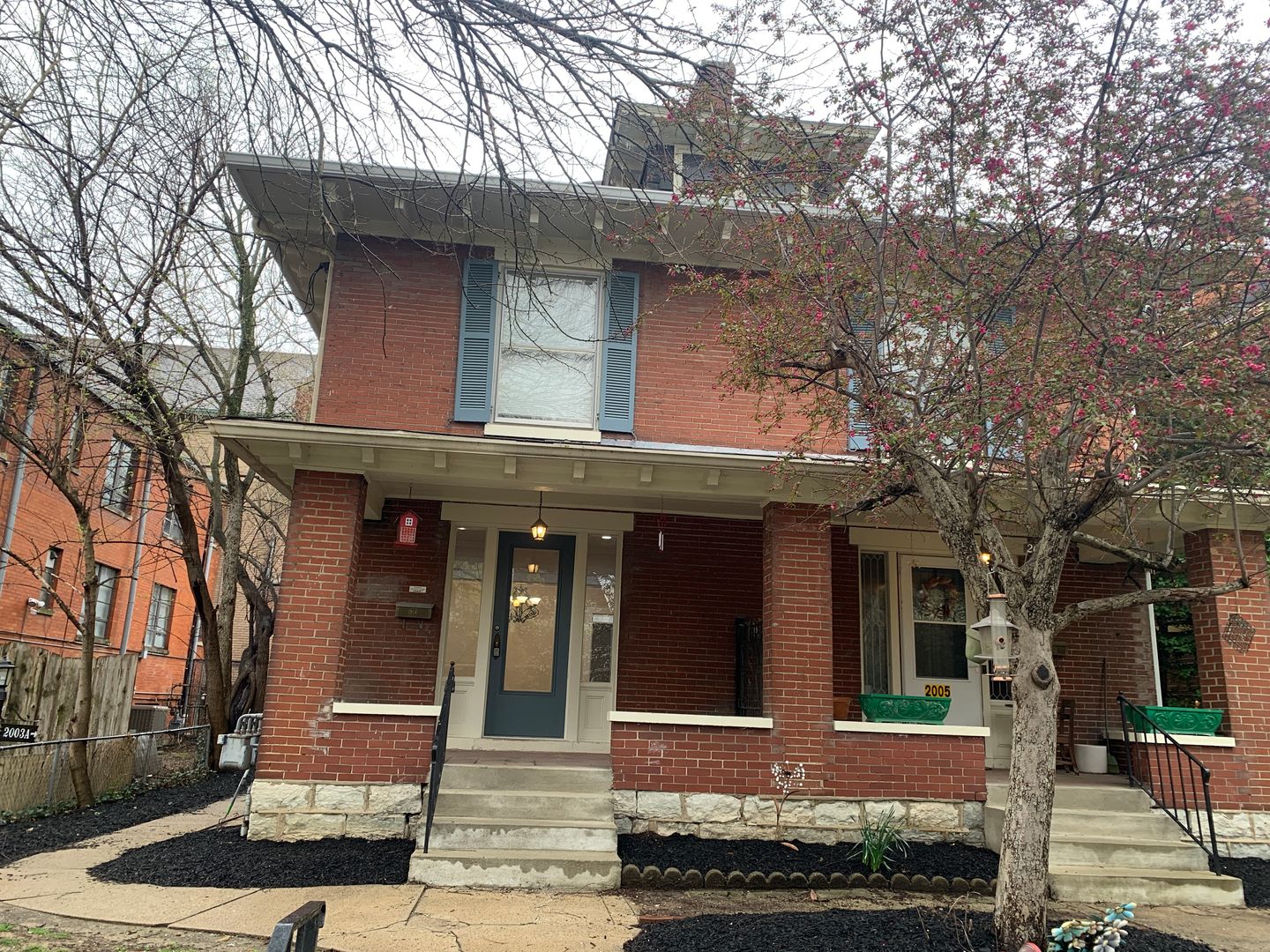 Louisville Apartment: 2003 Baringer Avenue