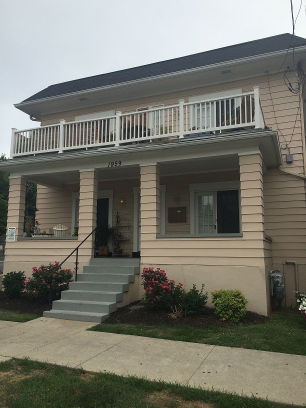 Louisville Apartment: 1398 Bardstown Road