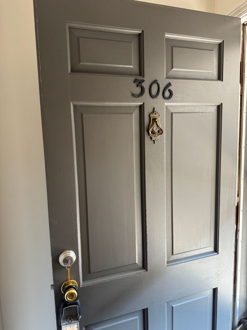 Louisville Apartment: 2124 Cherokee Parkway
