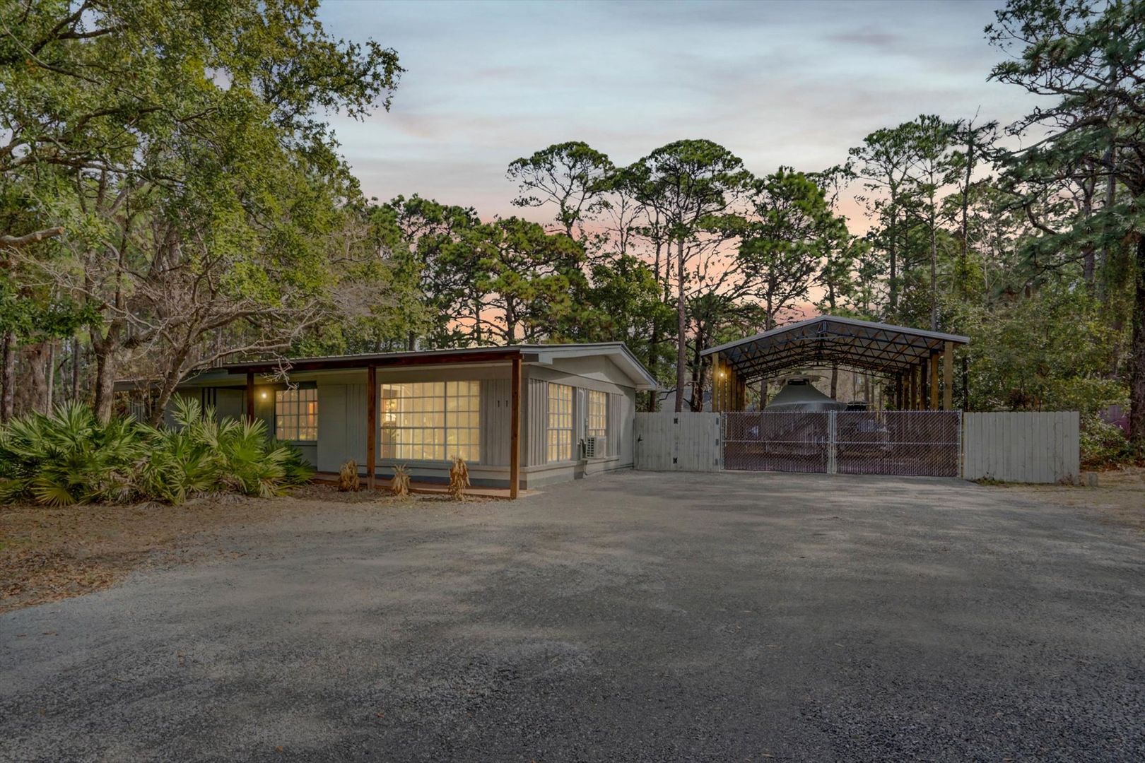 Dauphin Isalnd House: 116 Forney Johnson Dr