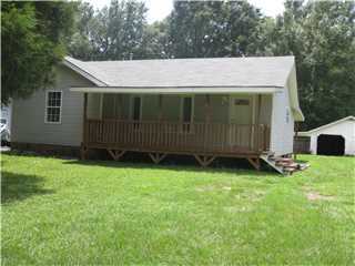 Mobile House: 2404 Hillwood Drive East