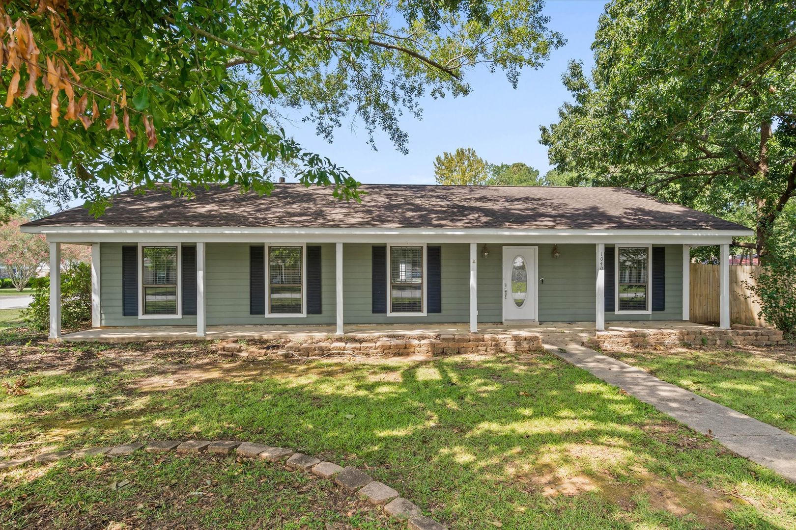 Mobile House: 1040 Smokerise Rd