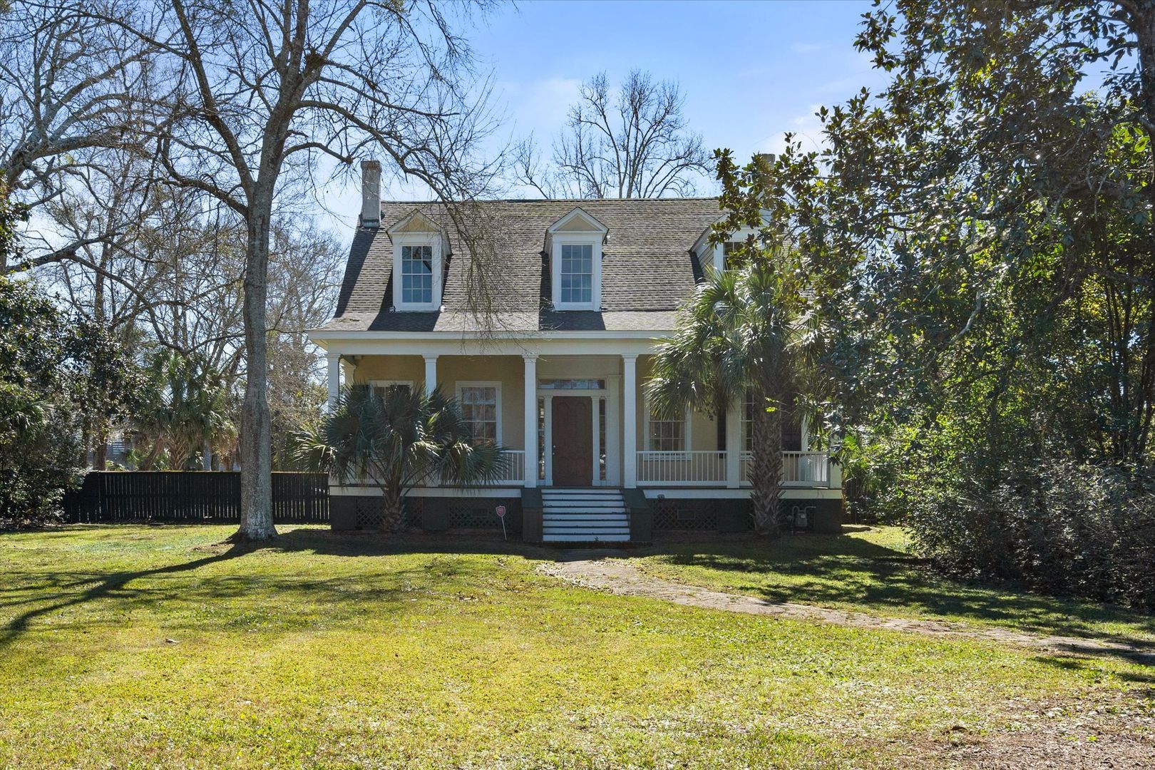 Mobile House: 1407 Government Street