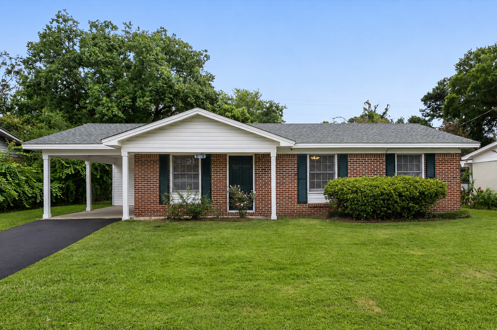 Mobile House: 161 Poydras Ave