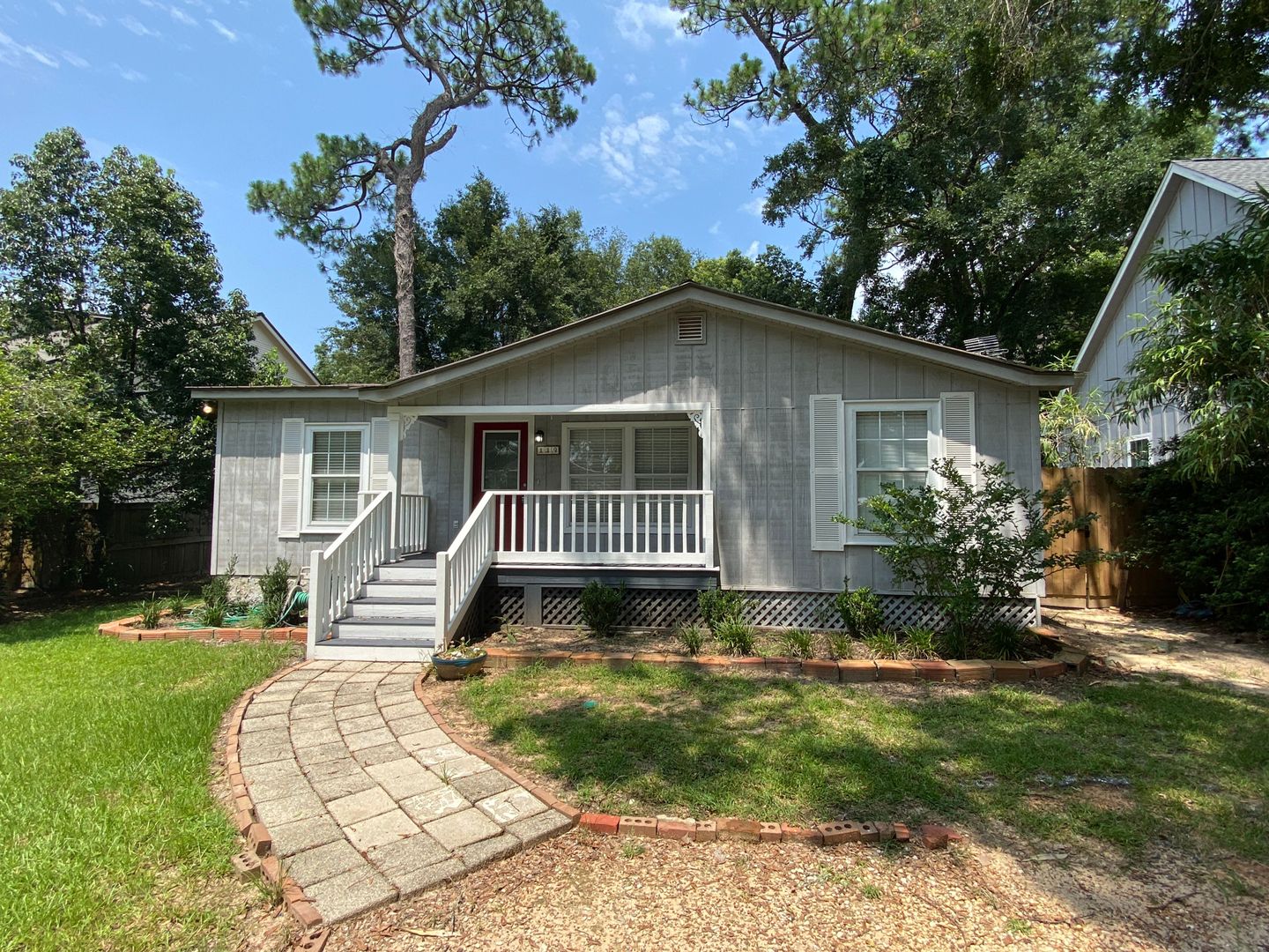 Fairhope House: 119 White Ave.