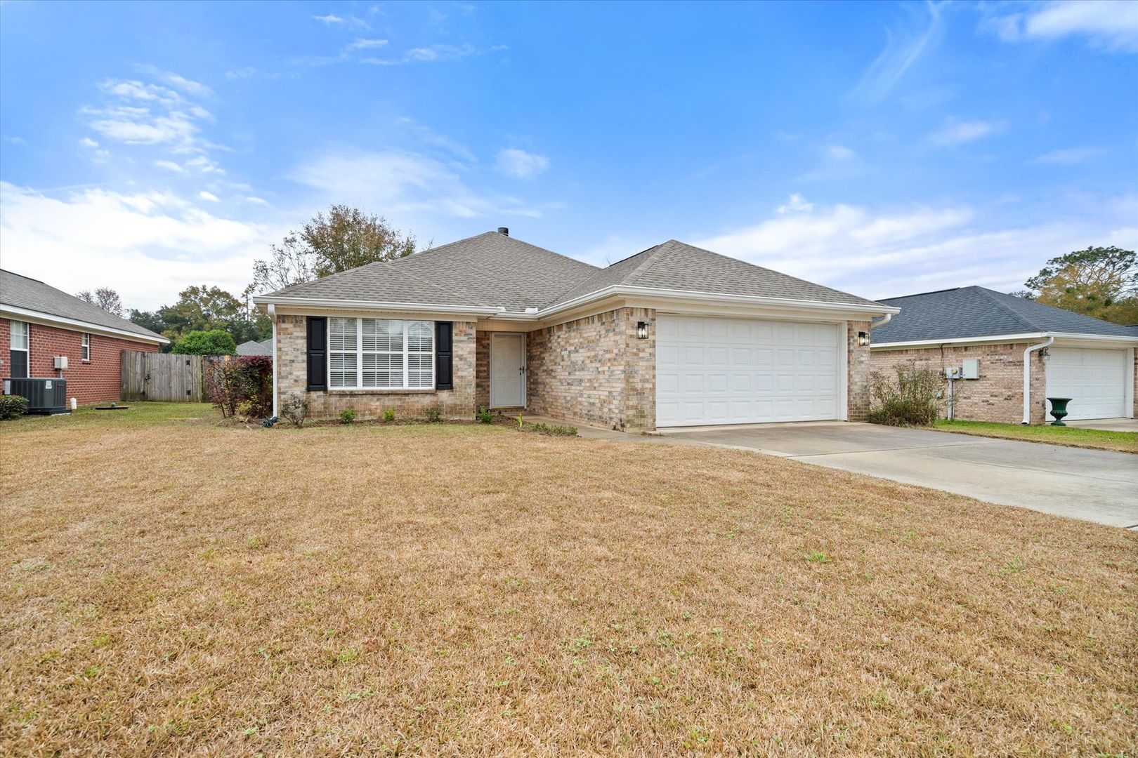 Daphne House: 8218 Edgewood Drive