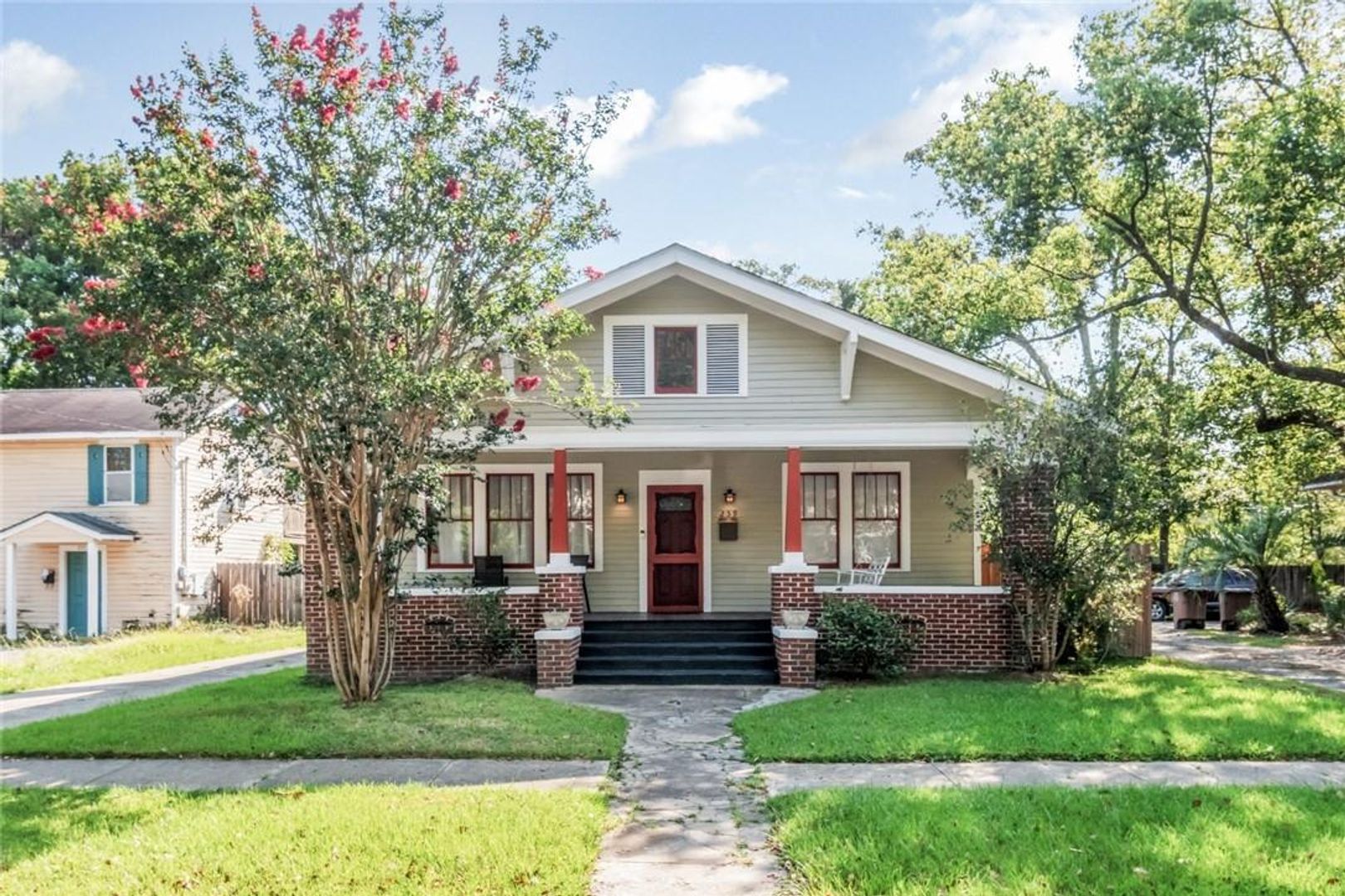Mobile House: 259 Stocking Street