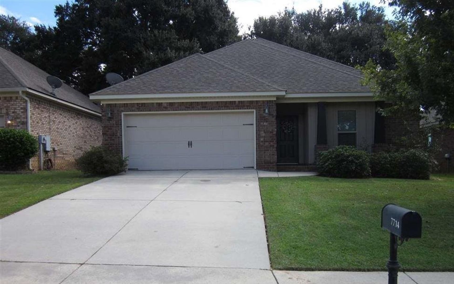 Daphne House: 7714 Kari Lane