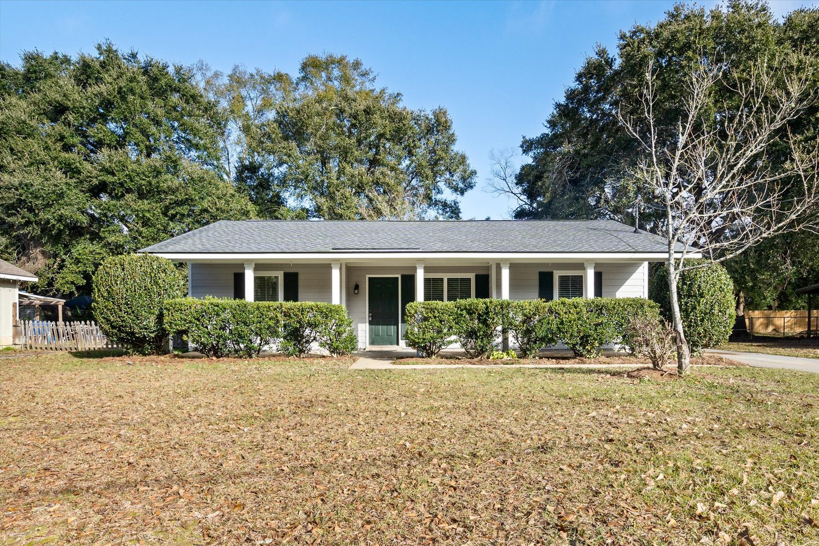 Fairhope House: 21154 Meadowbrook Dr.
