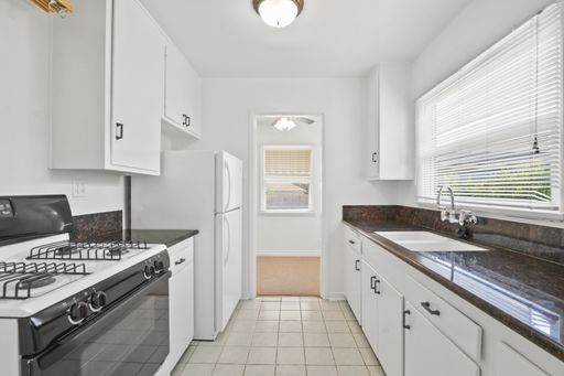 12409 Rose Dr, Whittier, CA 90601-3055