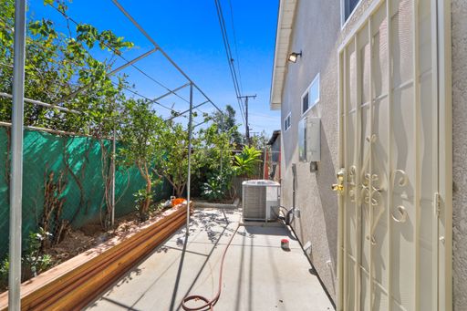 10838 Carmenita Road , Unit B, Whittier, CA 90605-3236