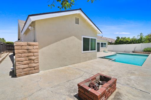 16956 Flower Vale Ln, Hacienda Heights, CA 91745-3803