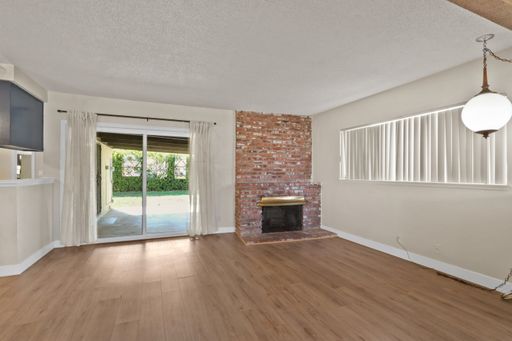 10925 Newcomb Avenue, Whittier, CA 90603-3226