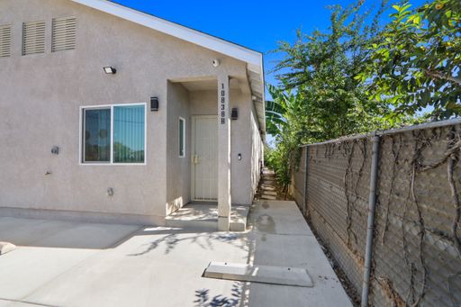 10838 Carmenita Road , Unit B, Whittier, CA 90605-3236