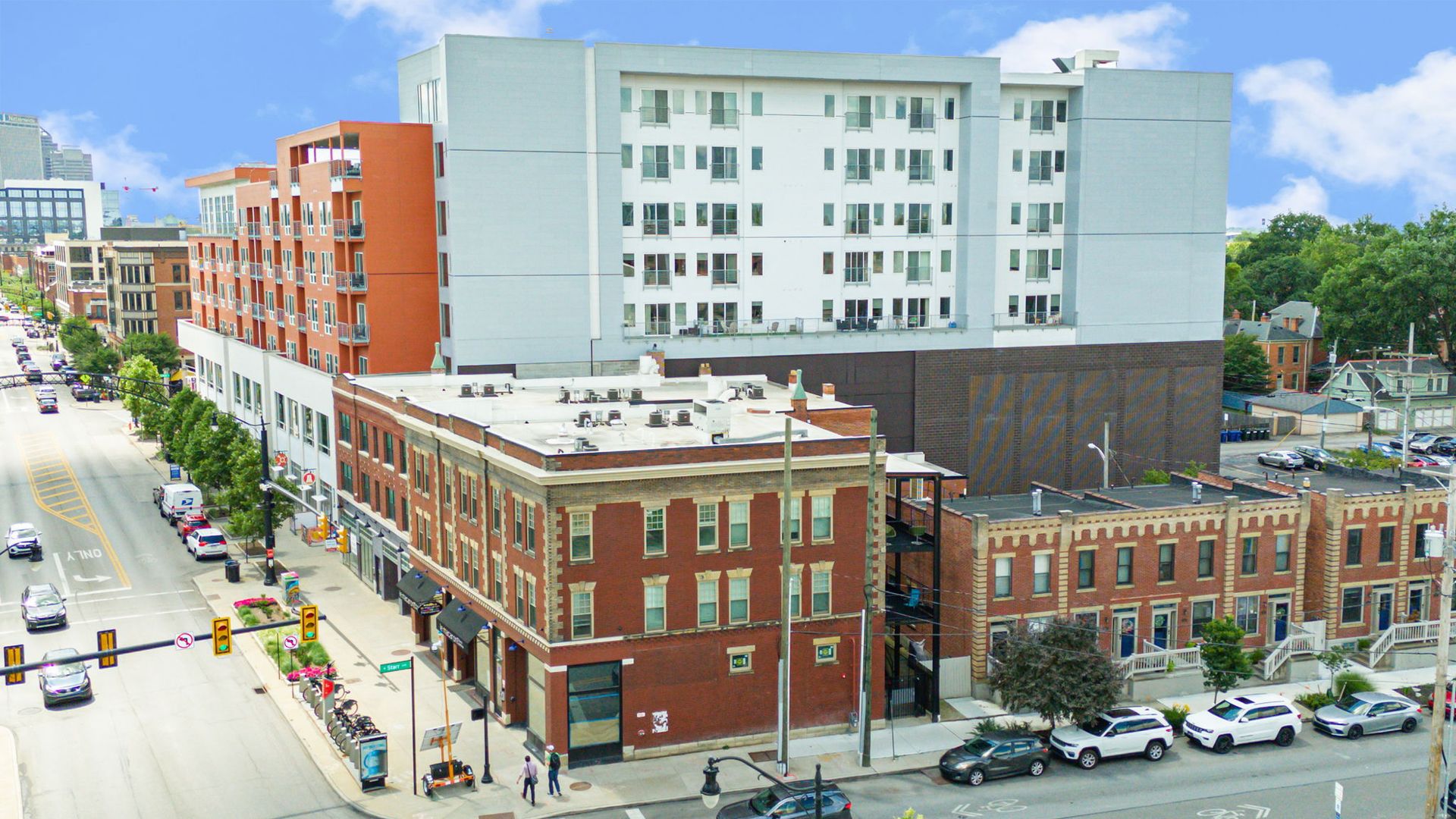 Columbus Apartment: 999 N. High St.