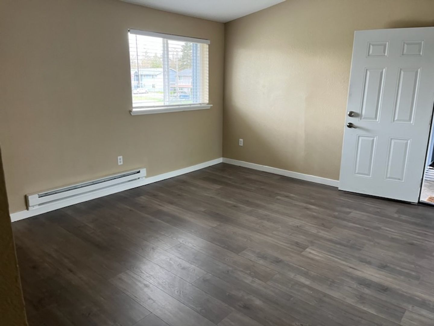 Tacoma Apartment: 1013 76th St Ct E