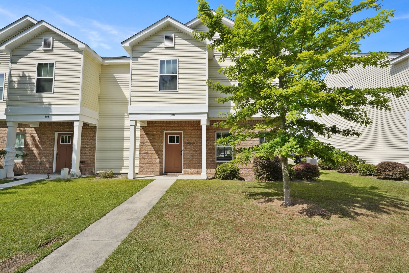 Pooler Townhome: 314 Morgan Pines Dr.